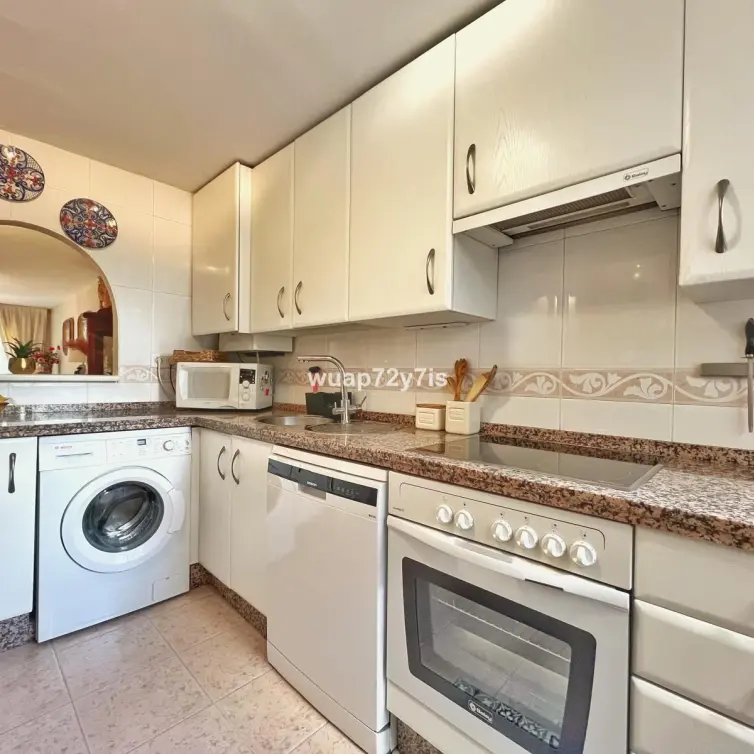 Sale of ground floor apartment in Guadalmina Alta