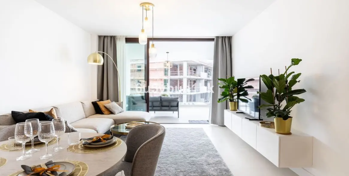 Продажа апартаментов на первом этаже в Fuengirola 1