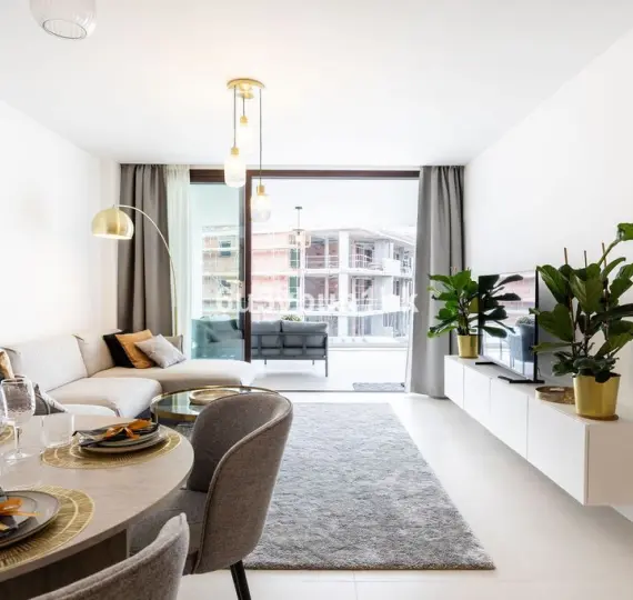 Продажа апартаментов на первом этаже в Fuengirola