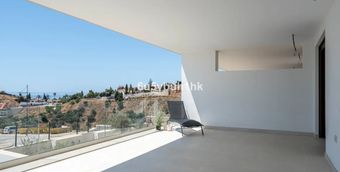 Продажа апартаментов на первом этаже в Fuengirola 3
