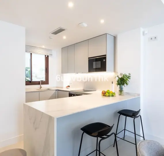 Продажа апартаментов на первом этаже в Fuengirola