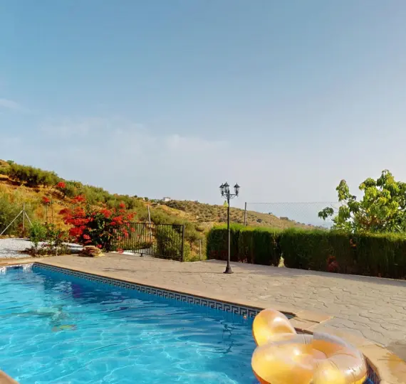 Sale of detached villa in Arenas