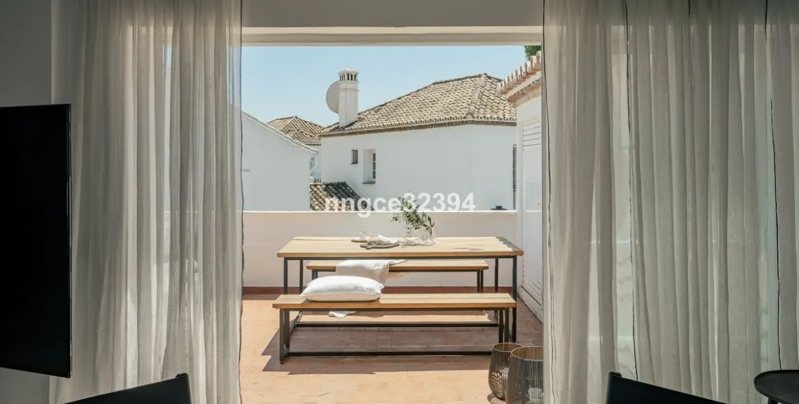 Продажа пентхауса в New Golden Mile 5