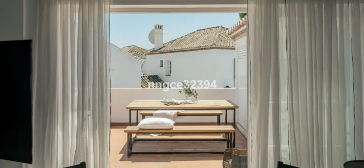 Продажа пентхауса в New Golden Mile 4