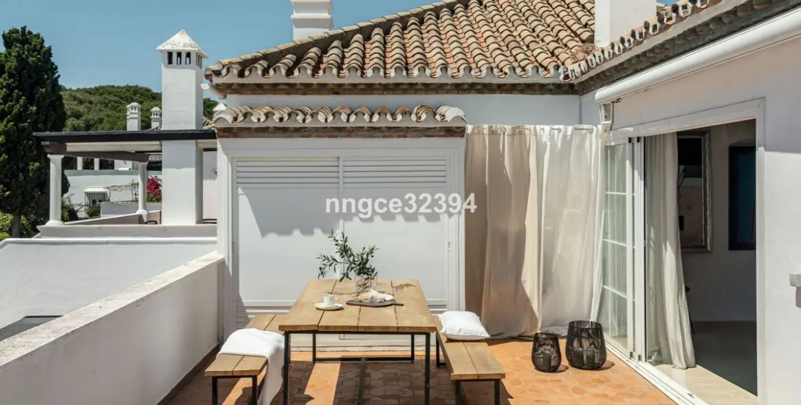 Продажа пентхауса в New Golden Mile 17