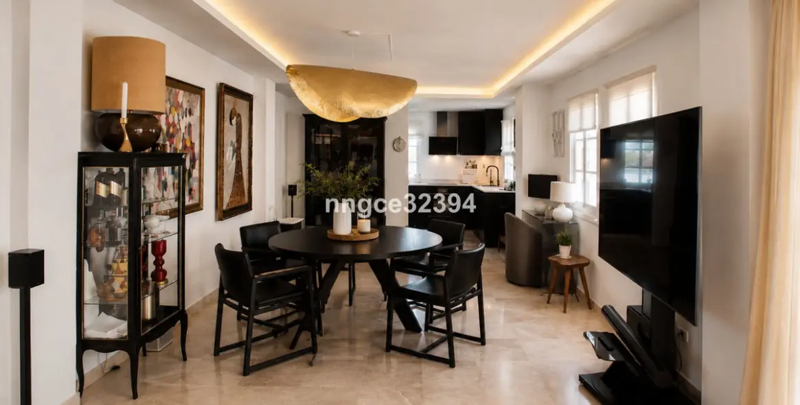 Sale of penthouse in New Golden Mile 44