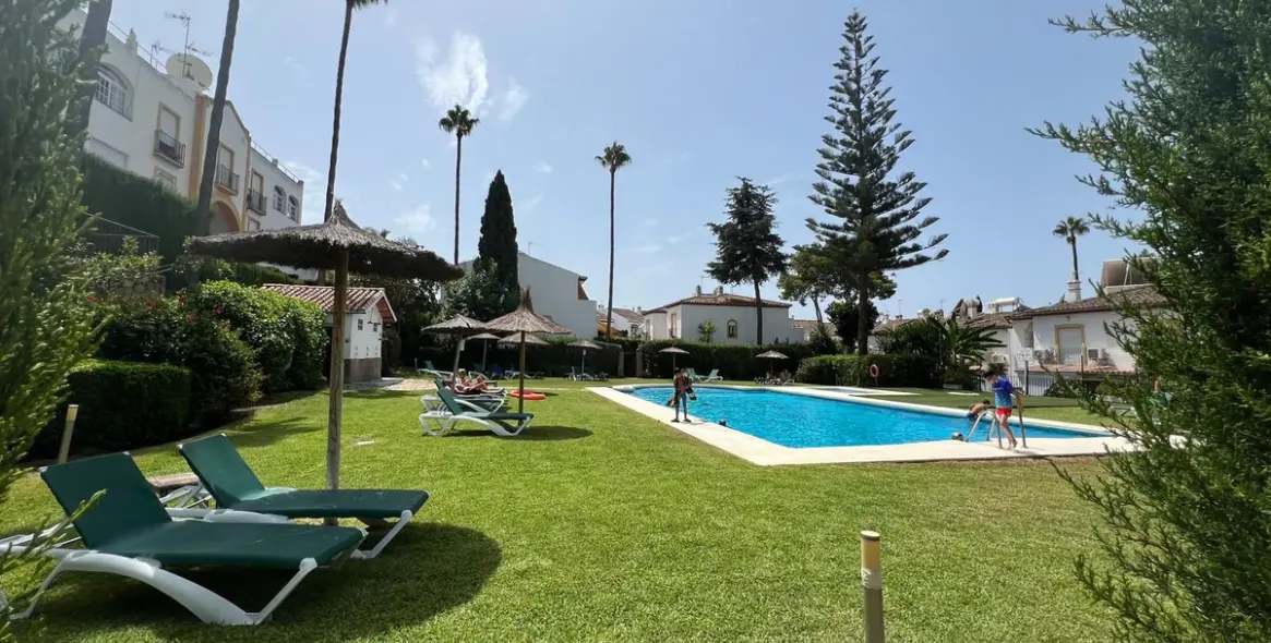 Sale of townhouse in Atalaya 2
