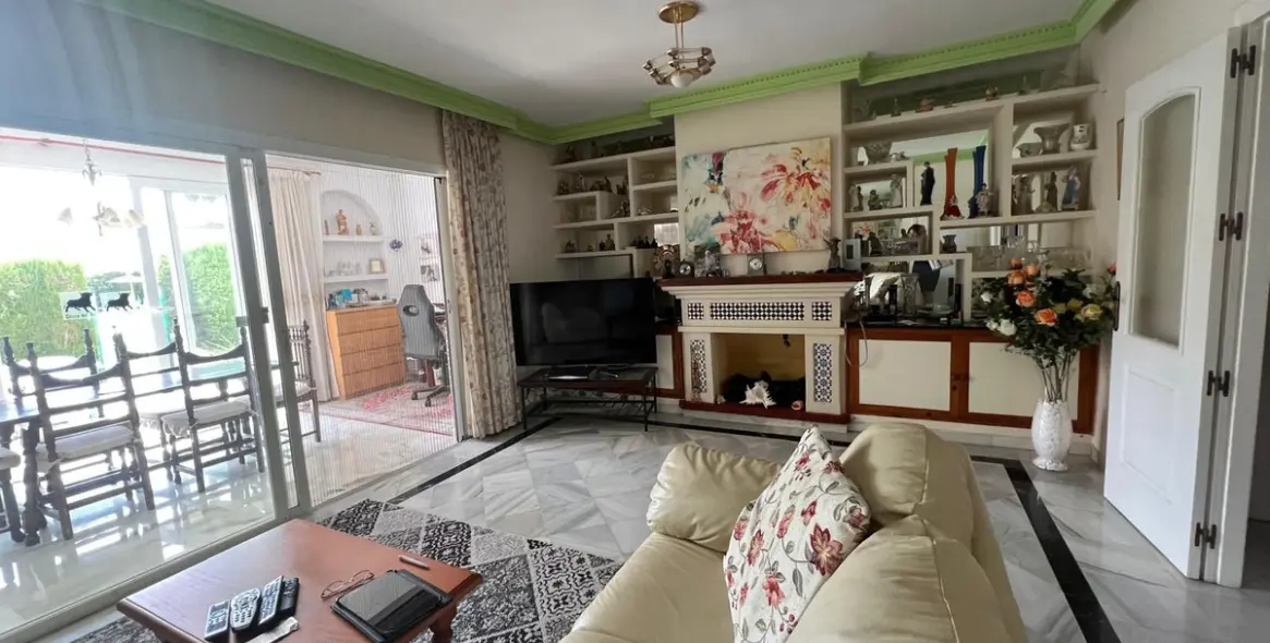 Sale of townhouse in Atalaya 6