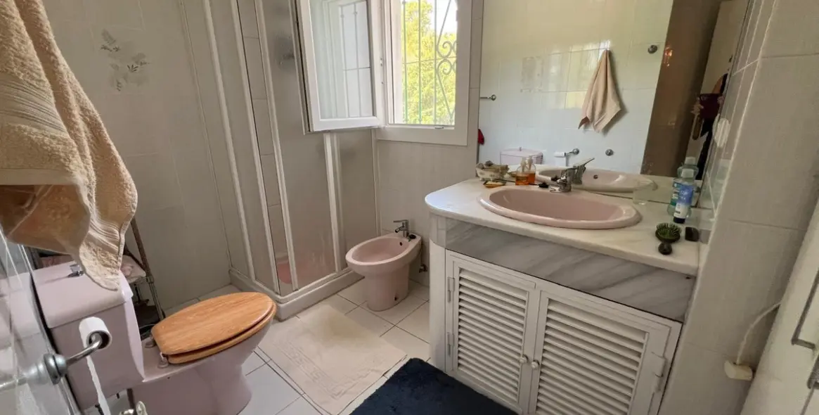 Sale of townhouse in Atalaya 16