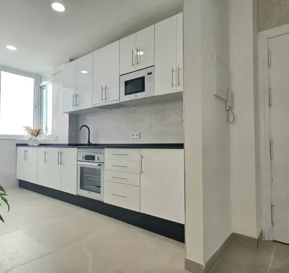 Продажа апартаментов на среднем этаже в Fuengirola