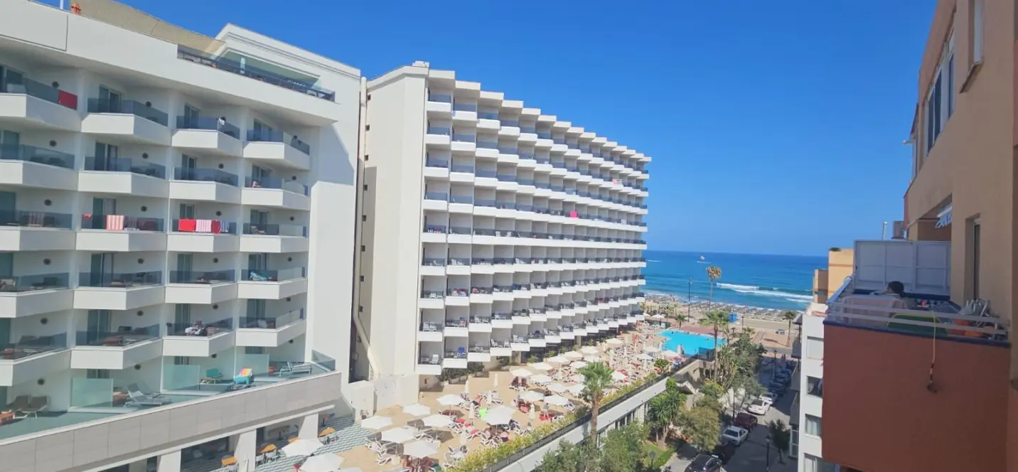 Venta de apartamento en planta media en Fuengirola 0