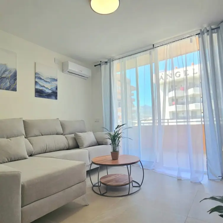 Venta de apartamento en planta media en Fuengirola