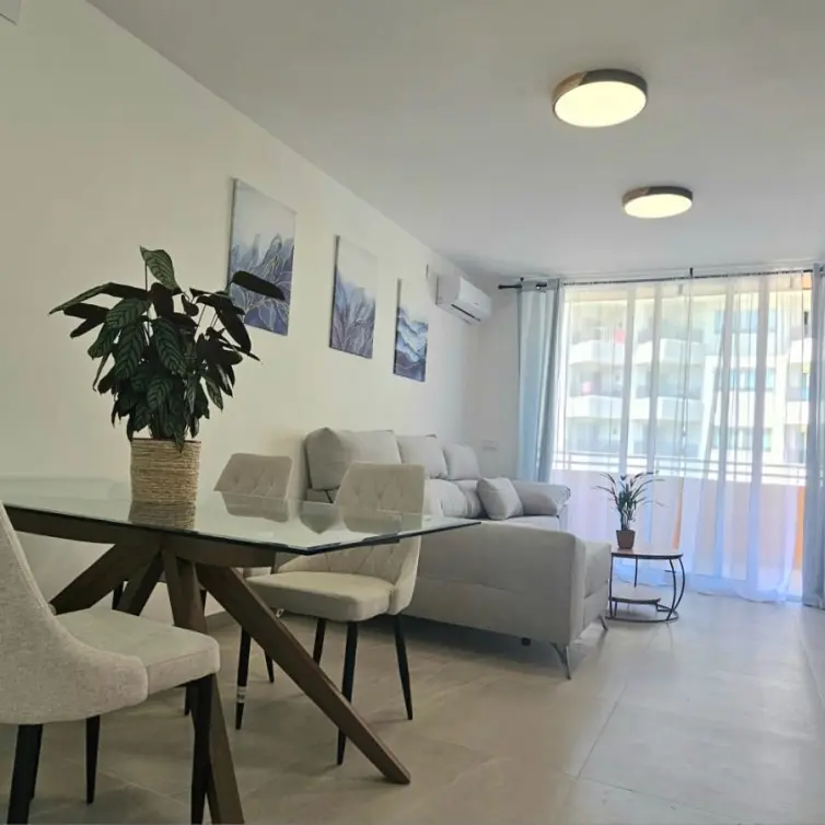 Venta de apartamento en planta media en Fuengirola