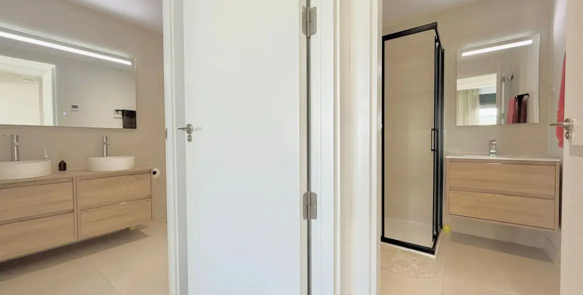 Продажа апартаментов на первом этаже в Higueron 15