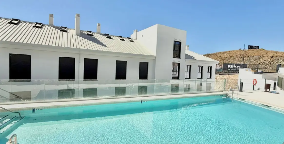 Venta de apartamento en planta baja en Higueron 21