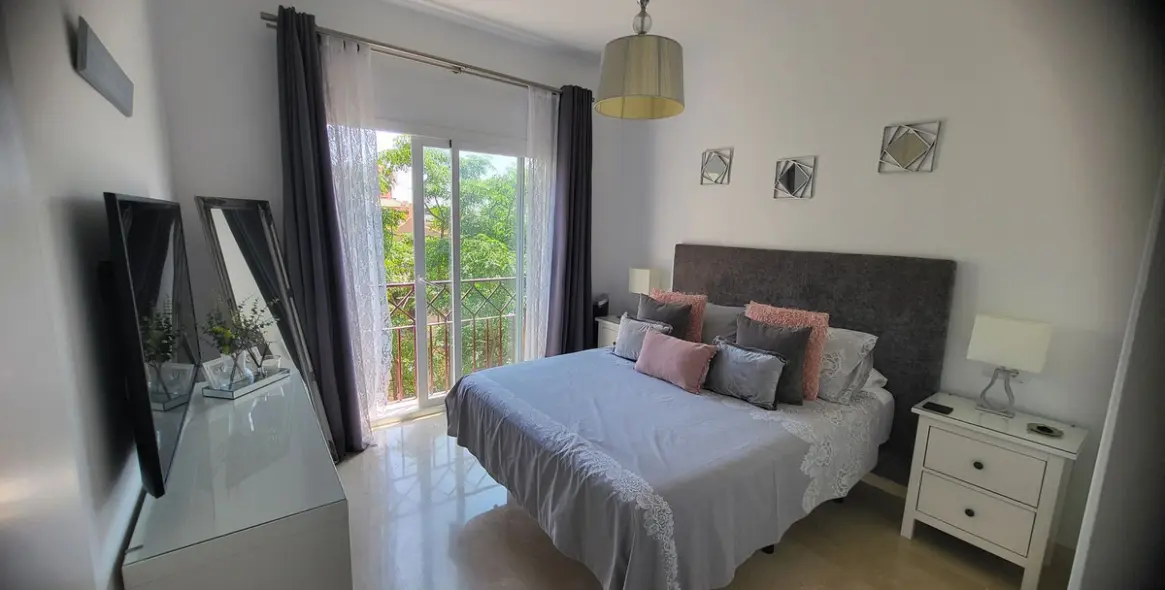 Sale of penthouse duplex in Los Flamingos 7