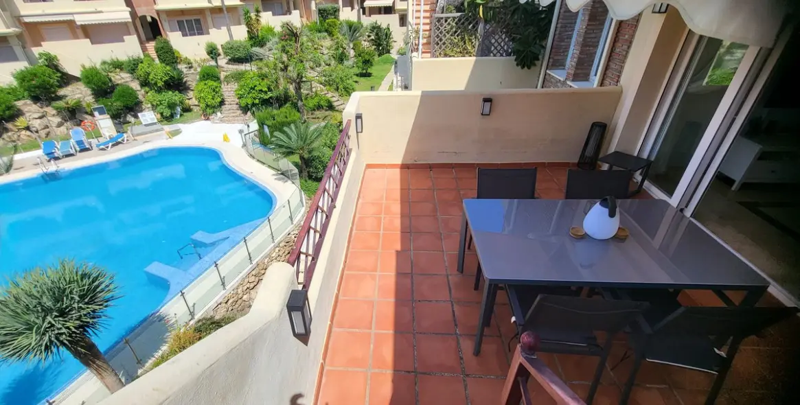 Sale of penthouse duplex in Los Flamingos 18