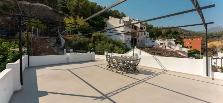 Sale of townhouse in Monda 0