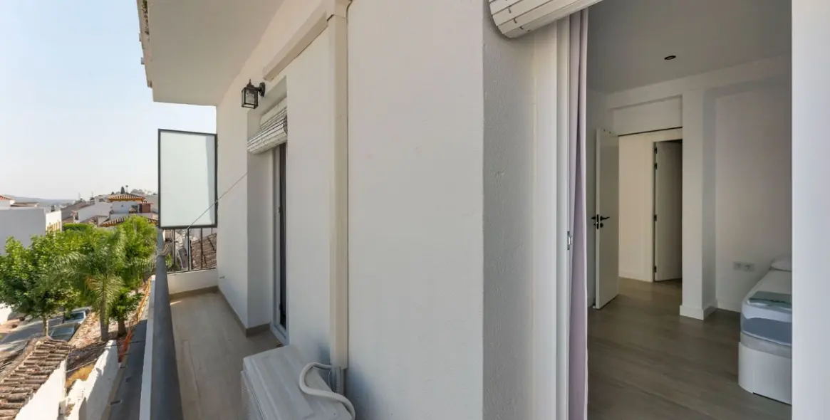 Sale of townhouse in Monda 28