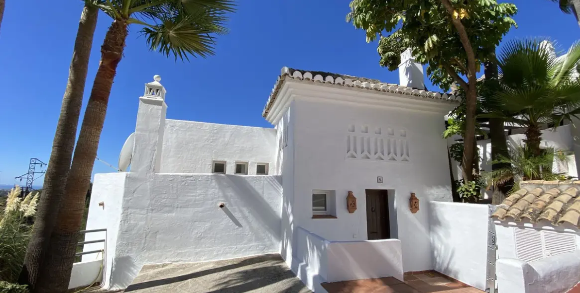 Продажа таунхауса в Istán 1