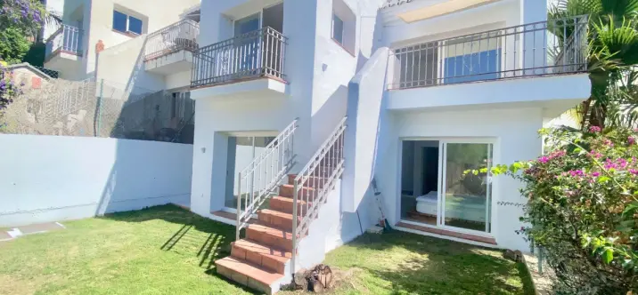 Продажа таунхауса в Istán 2