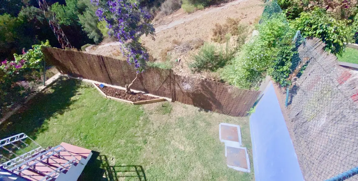 Продажа таунхауса в Istán 18