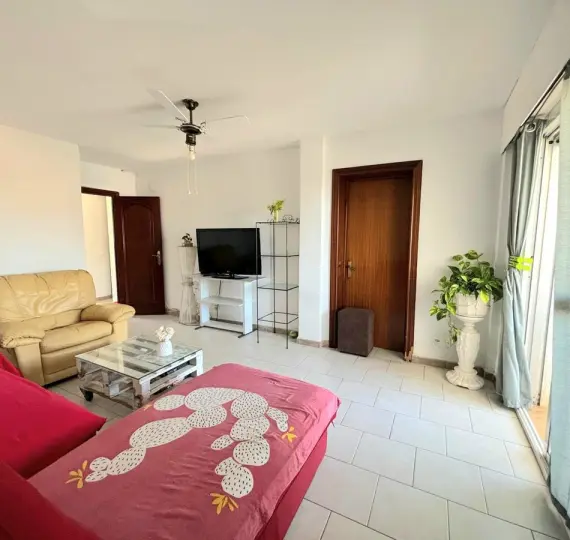 Venta de apartamento en planta media en Torremolinos