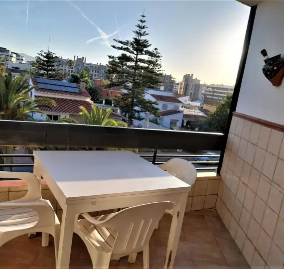 Venta de apartamento en planta media en Torremolinos