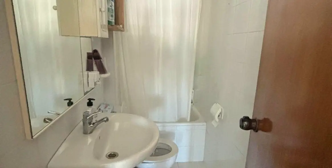 Sale of middle floor apartment in Torremolinos 8