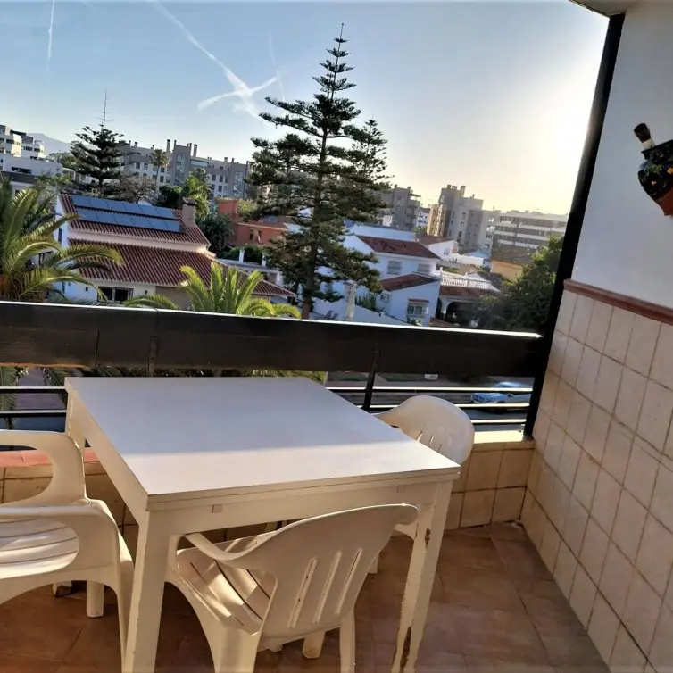 Sale of middle floor apartment in Torremolinos
