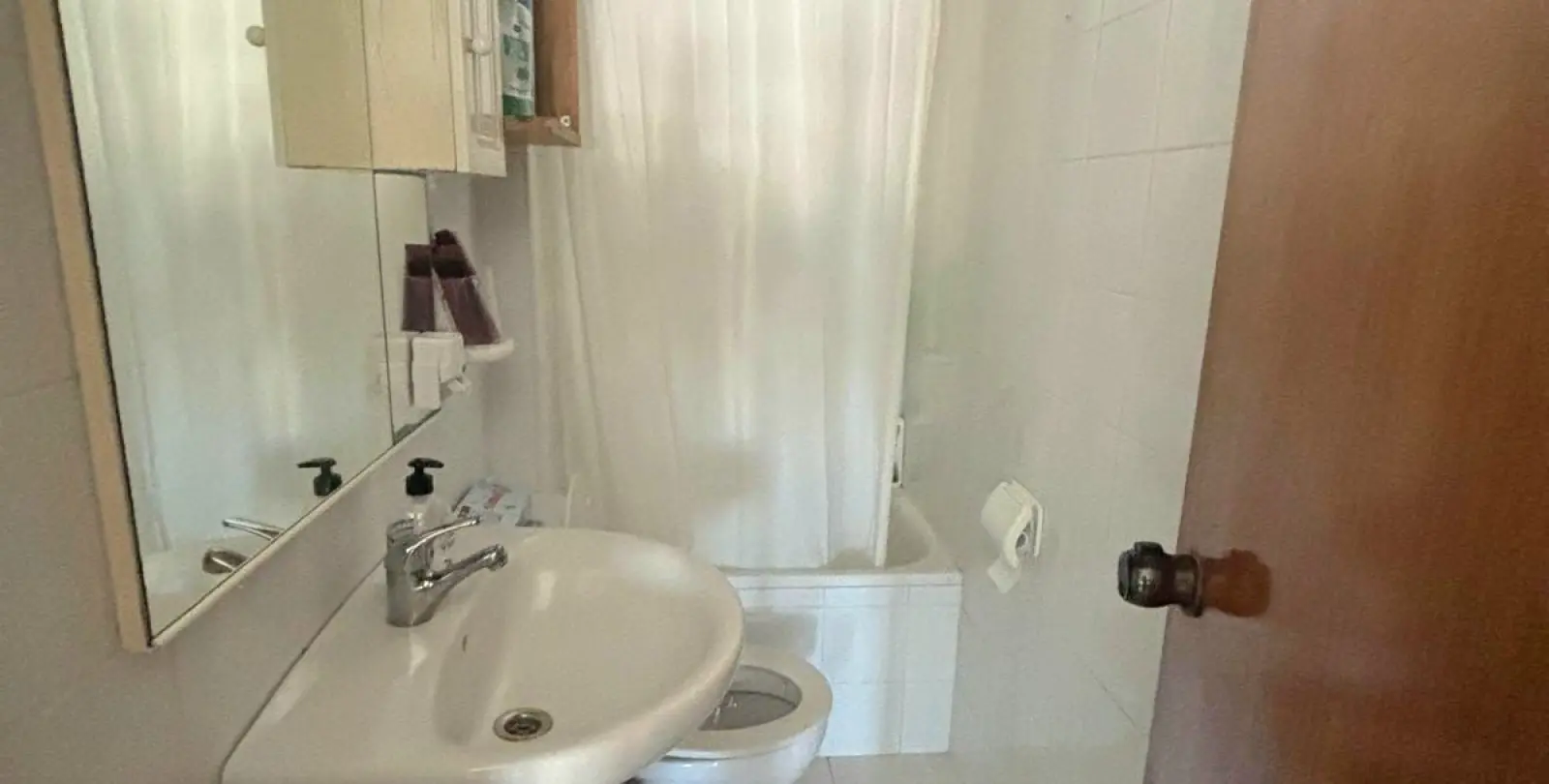 Sale of middle floor apartment in Torremolinos 8