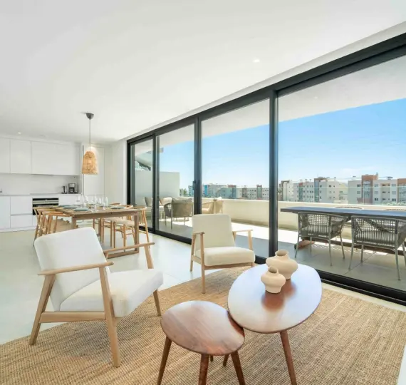 Продажа апартаментов на первом этаже в Fuengirola