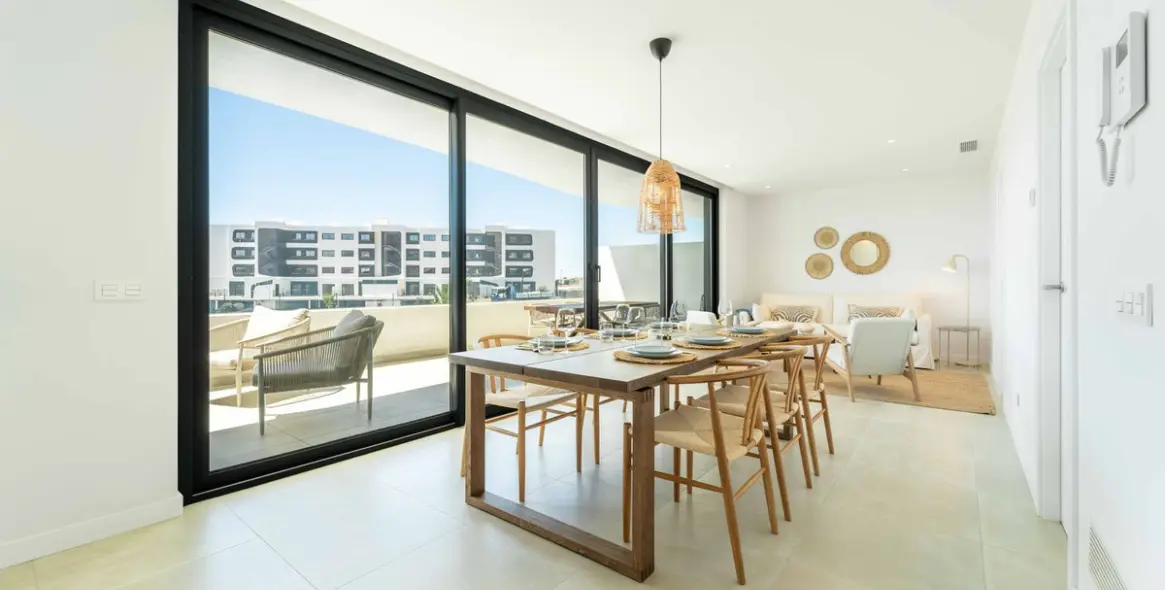 Продажа апартаментов на первом этаже в Fuengirola 2