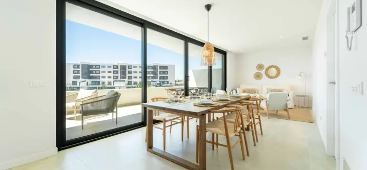 Продажа апартаментов на первом этаже в Fuengirola 1