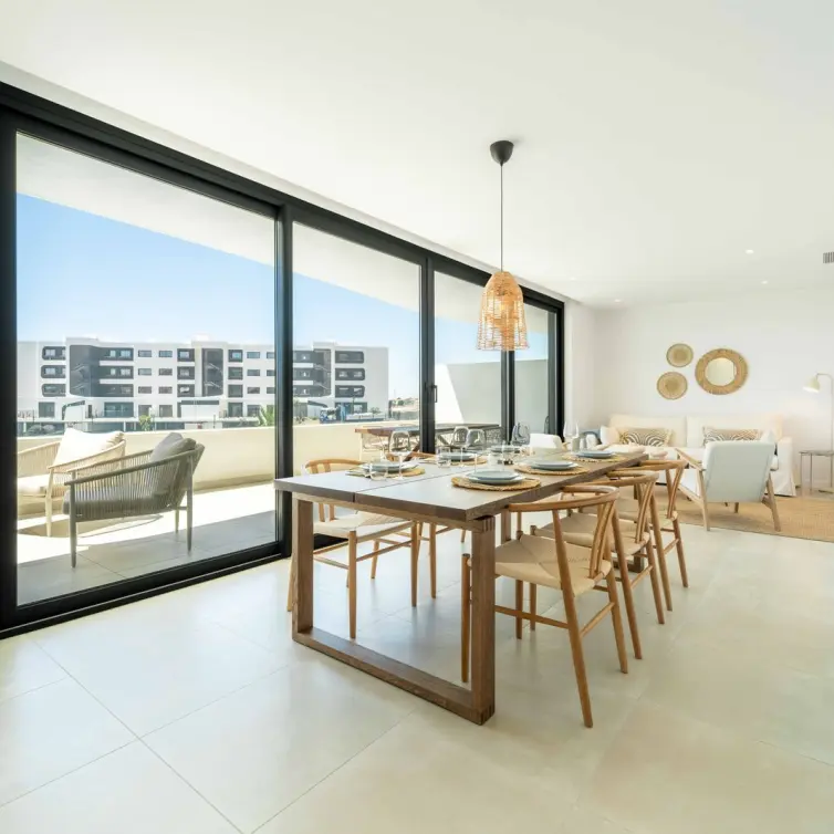 Sale of ground floor apartment in Fuengirola