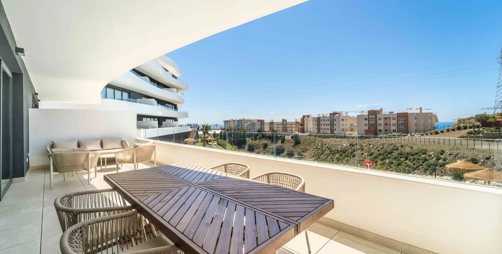 Sale of ground floor apartment in Fuengirola 9
