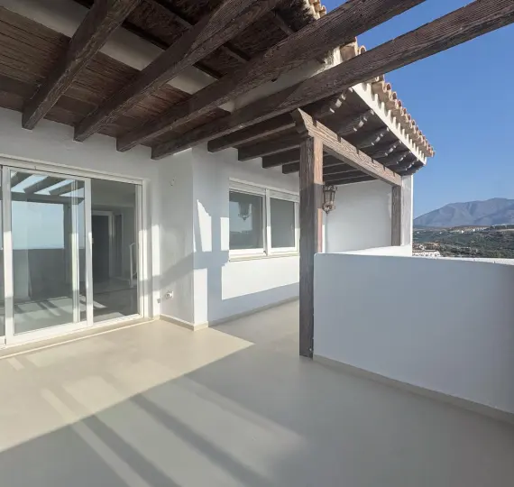 Sale of penthouse duplex in Casares