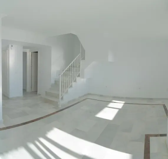 Sale of penthouse duplex in Casares