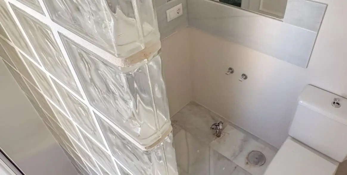 Sale of penthouse duplex in Casares 9