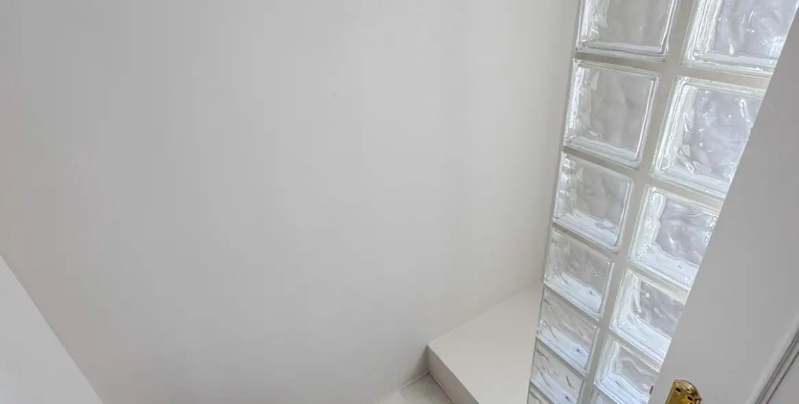 Sale of penthouse duplex in Casares 20