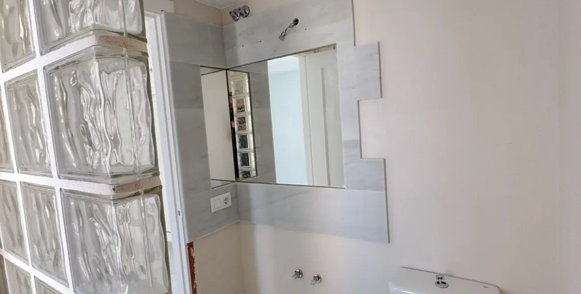 Sale of penthouse duplex in Casares 28