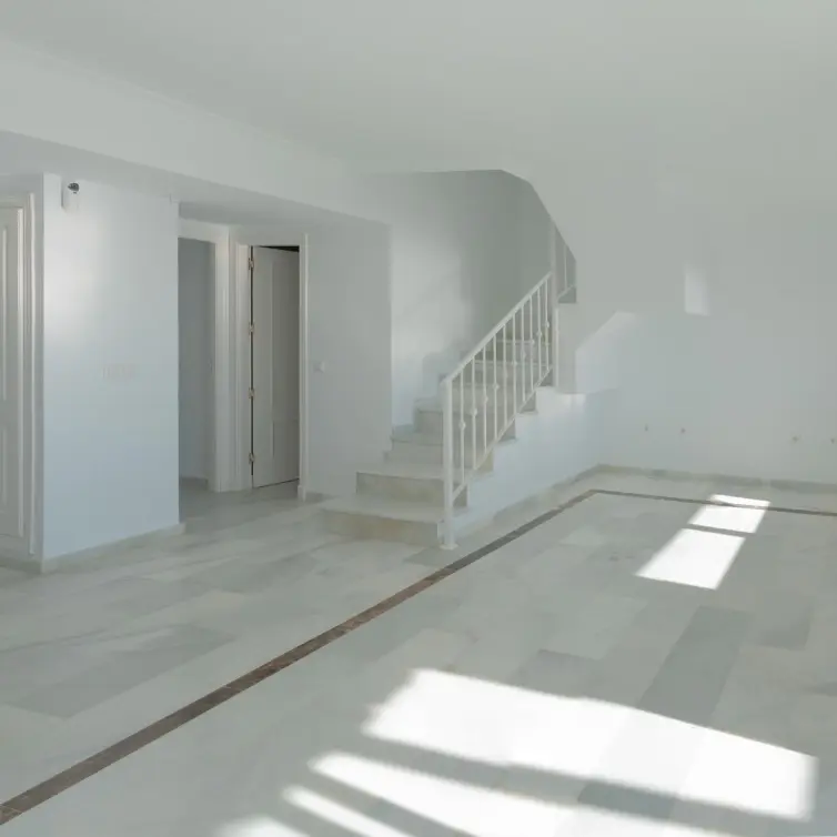 Продажа двухуровневого пентхауса в Casares