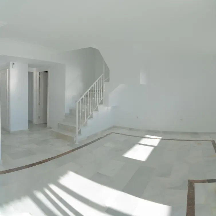 Продажа двухуровневого пентхауса в Casares