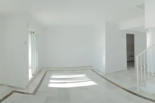 Image 6 thumb