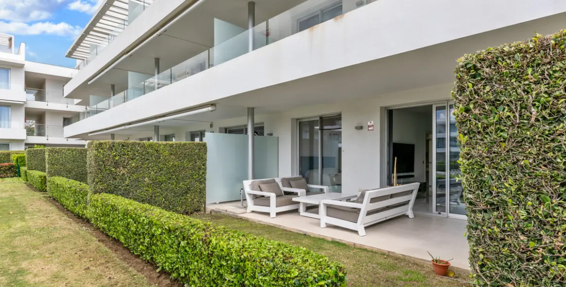 Venta de apartamento en planta baja en Estepona 19