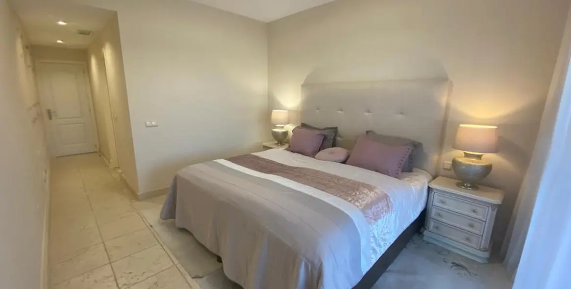 Sale of ground floor apartment in Atalaya 22