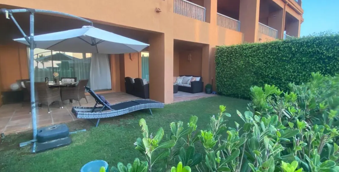 Sale of ground floor apartment in Atalaya 26