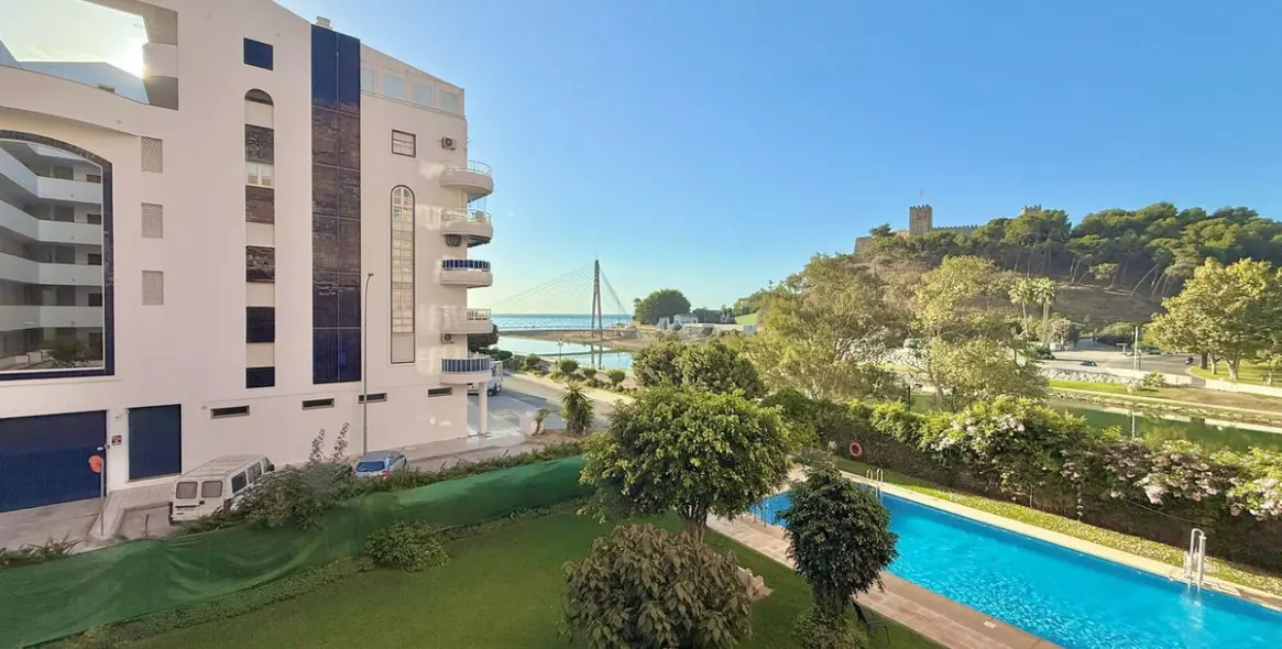 Продажа апартаментов на среднем этаже в Fuengirola 2