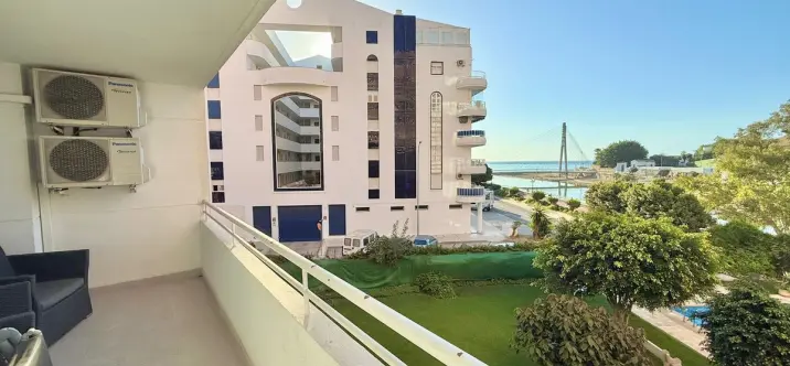 Продажа апартаментов на среднем этаже в Fuengirola 0