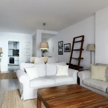 Sale of middle floor apartment in La Campana